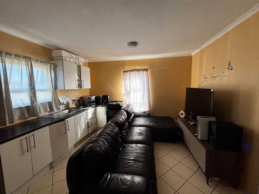 1 Bedroom Property for Sale in Sunset Glen Western Cape